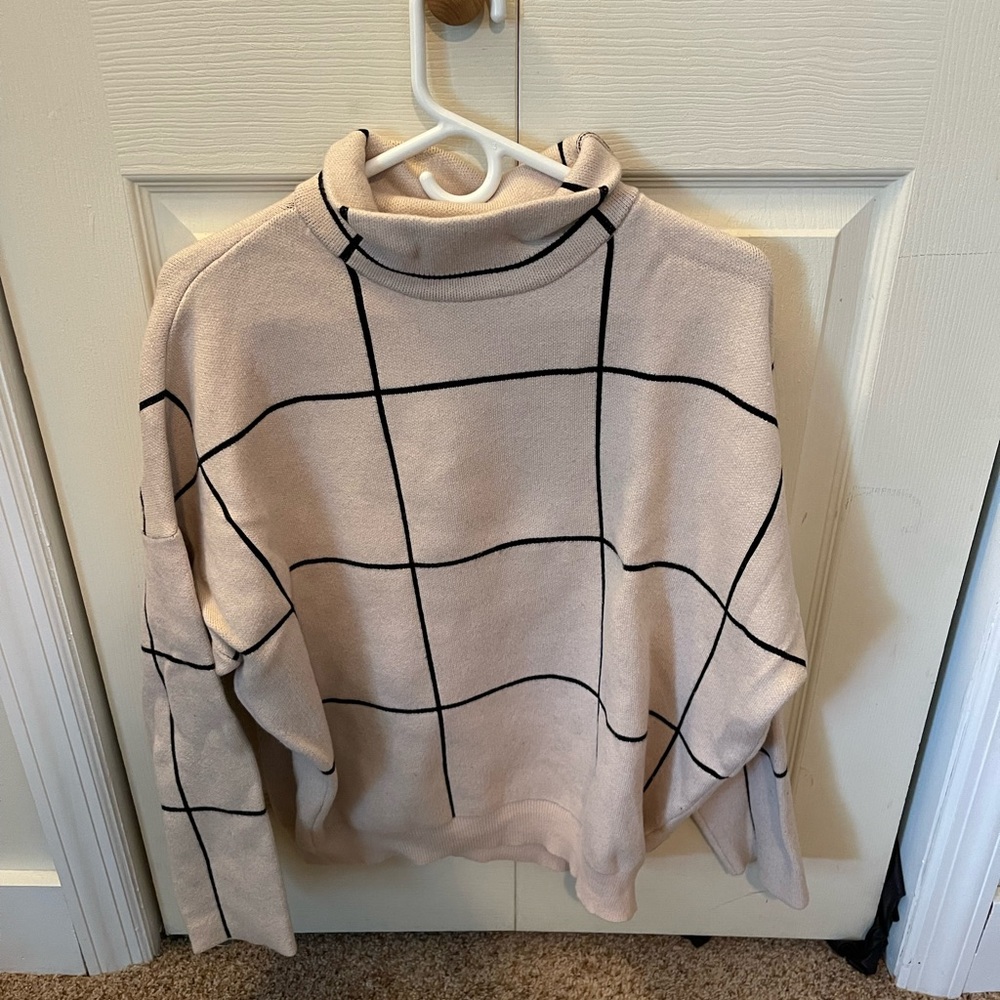 Dave and Dani sweater size S